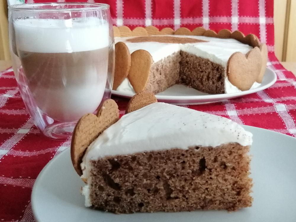 Soft gingerbread cake with frosting picture