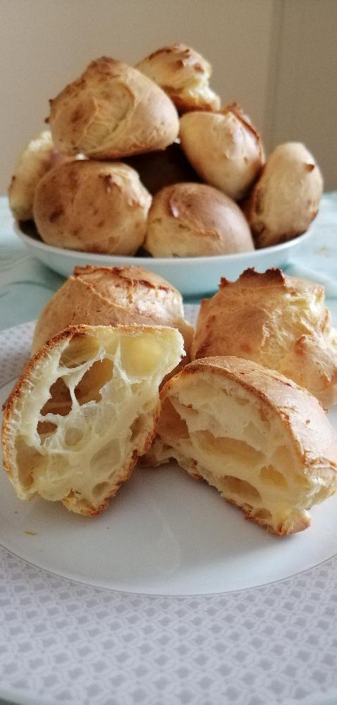 Gougères - French cheese bread