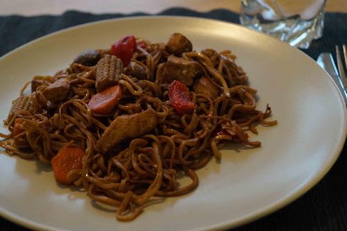 Chicken wok with noodles picture